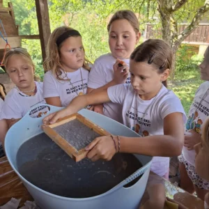 Otroške poletne počitnice v Krajinskem parku Lahinja 2025